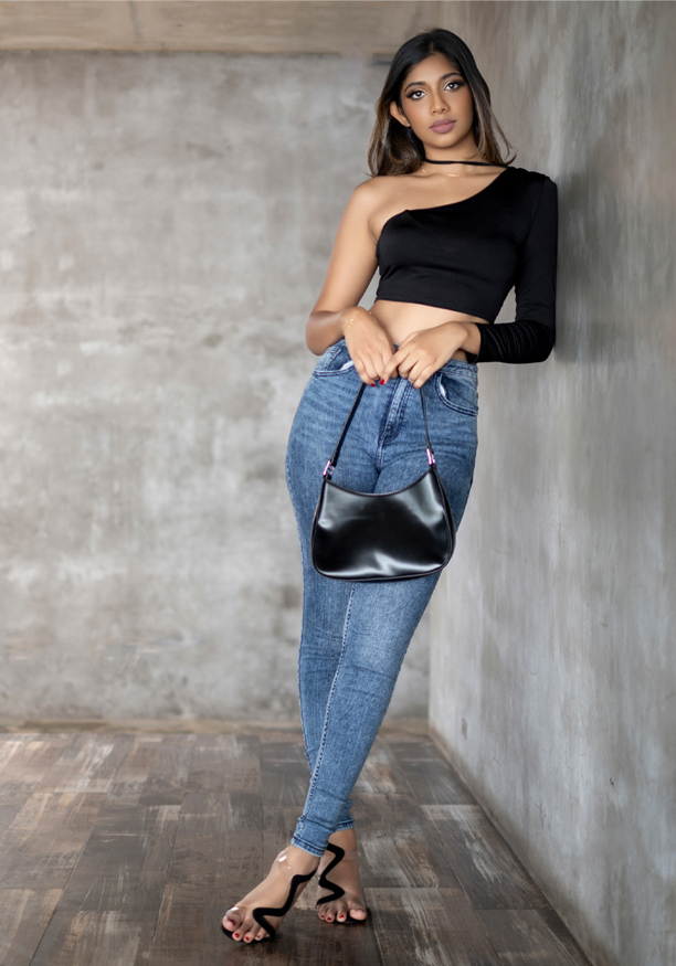 HAZEL NECK STRAP TOP